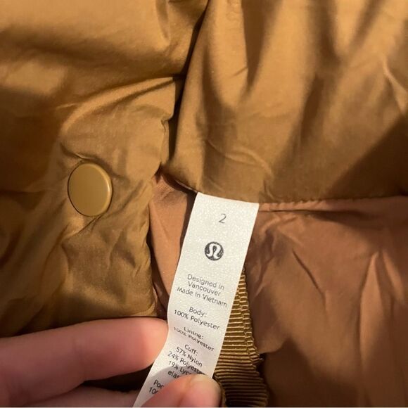 Lululemon wunder puff cropped jacket size 2 - Picture 5 of 7